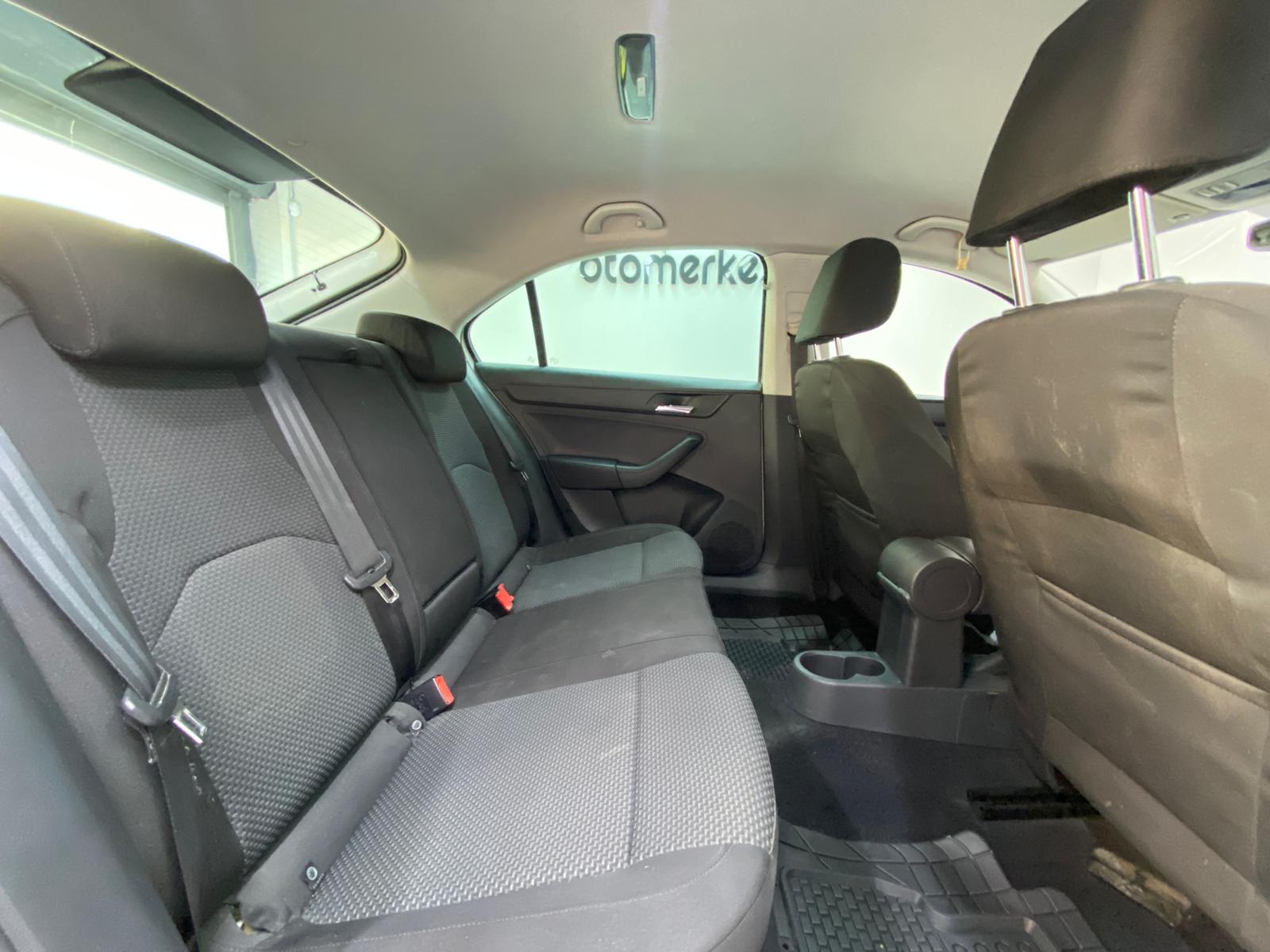 SEAT TOLEDO 17